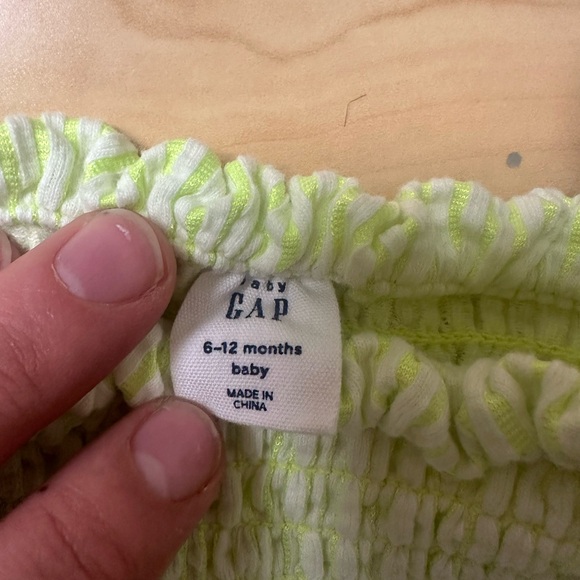 GAP Two Piece Set 6-12 months - Picture 2 of 3